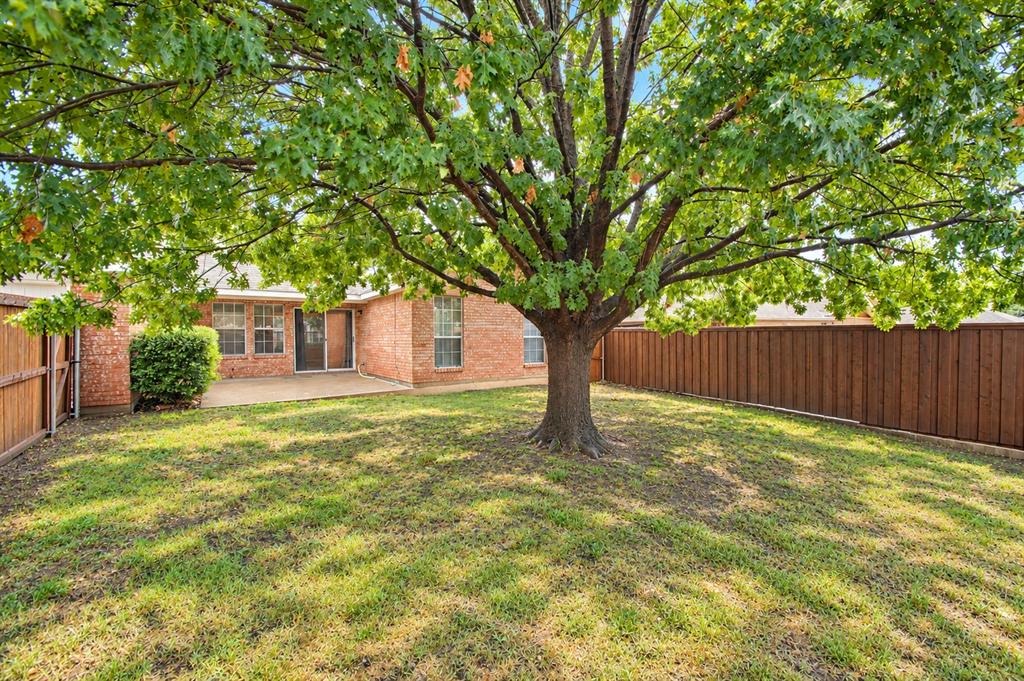 2040 Garden Crest Lane Property Photo 24