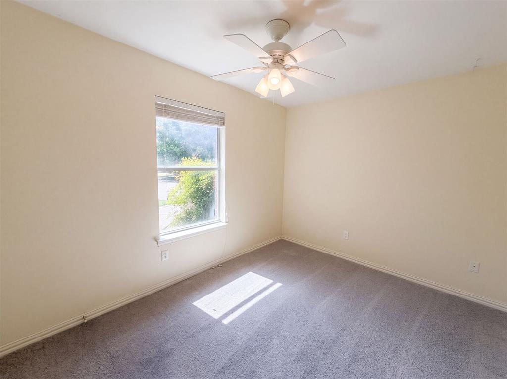 2836 S Lakeview Drive Property Photo 15