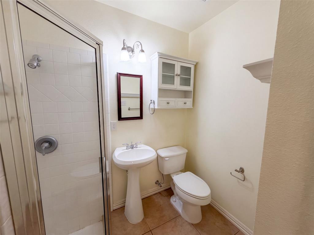 2836 S Lakeview Drive Property Photo 18
