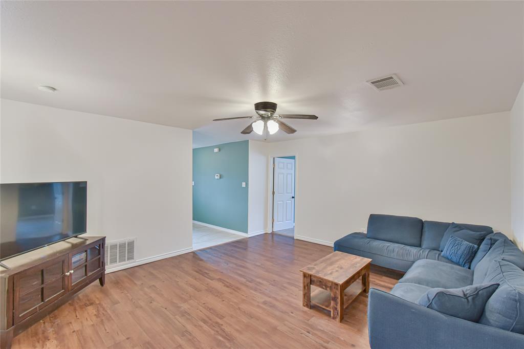2108 8th Street Property Photo 7
