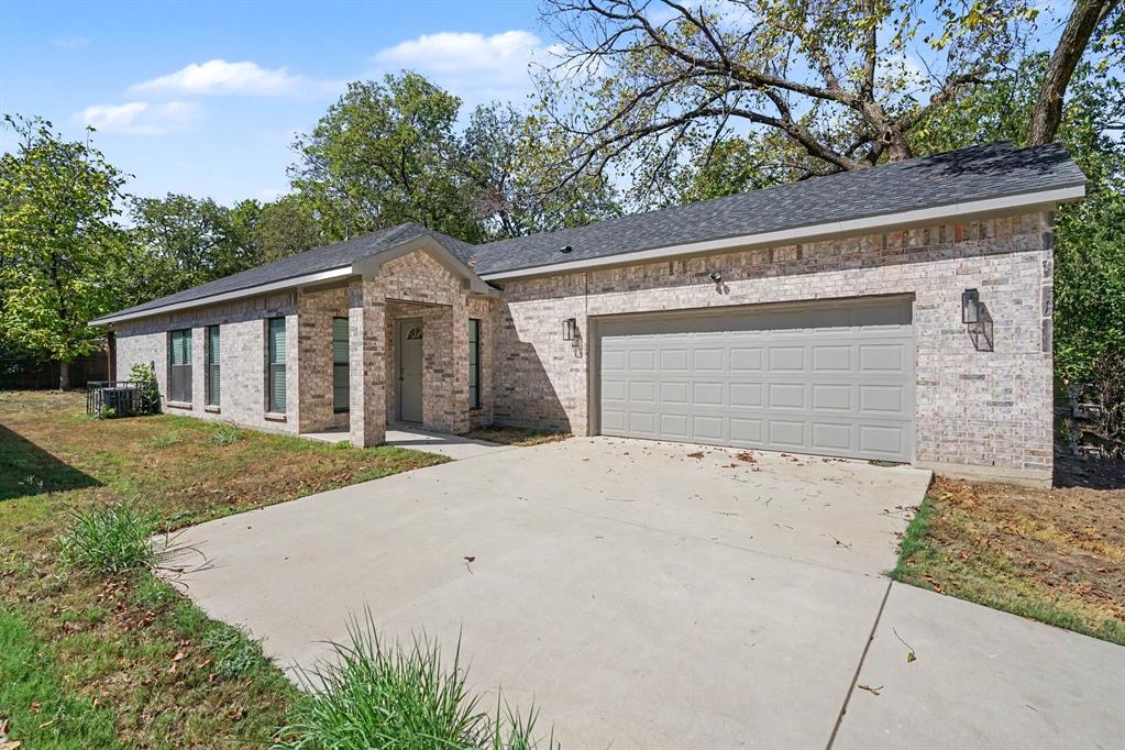 4221 Cardinal Drive Property Photo 1
