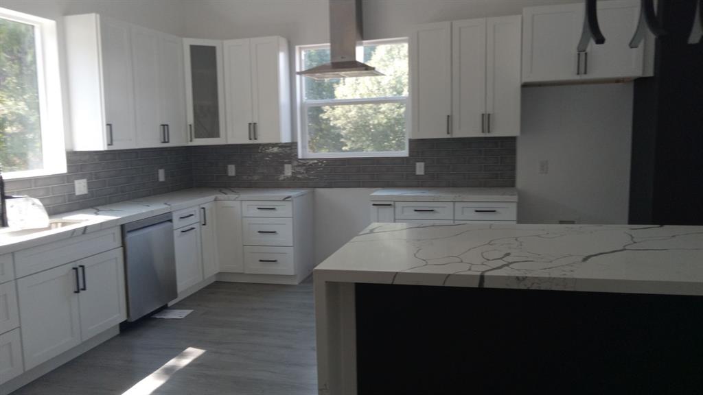 1820 Pollard Street Property Photo 3
