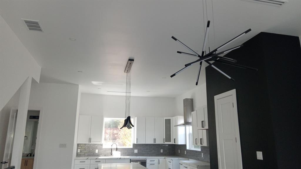 1820 Pollard Street Property Photo 22