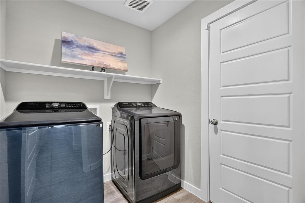 1504 Battery Park Drive Property Photo 18