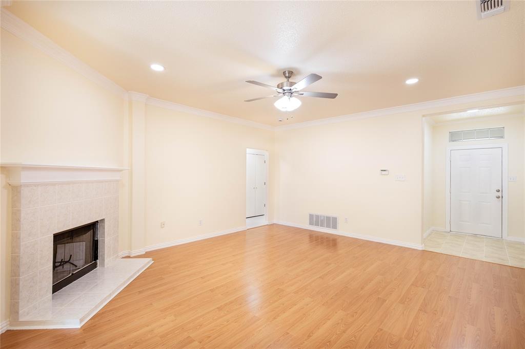 1304 W Mitchell Street Property Photo 4