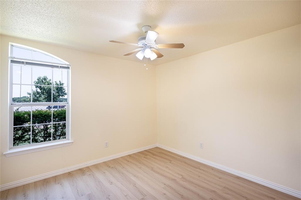 1304 W Mitchell Street Property Photo 15