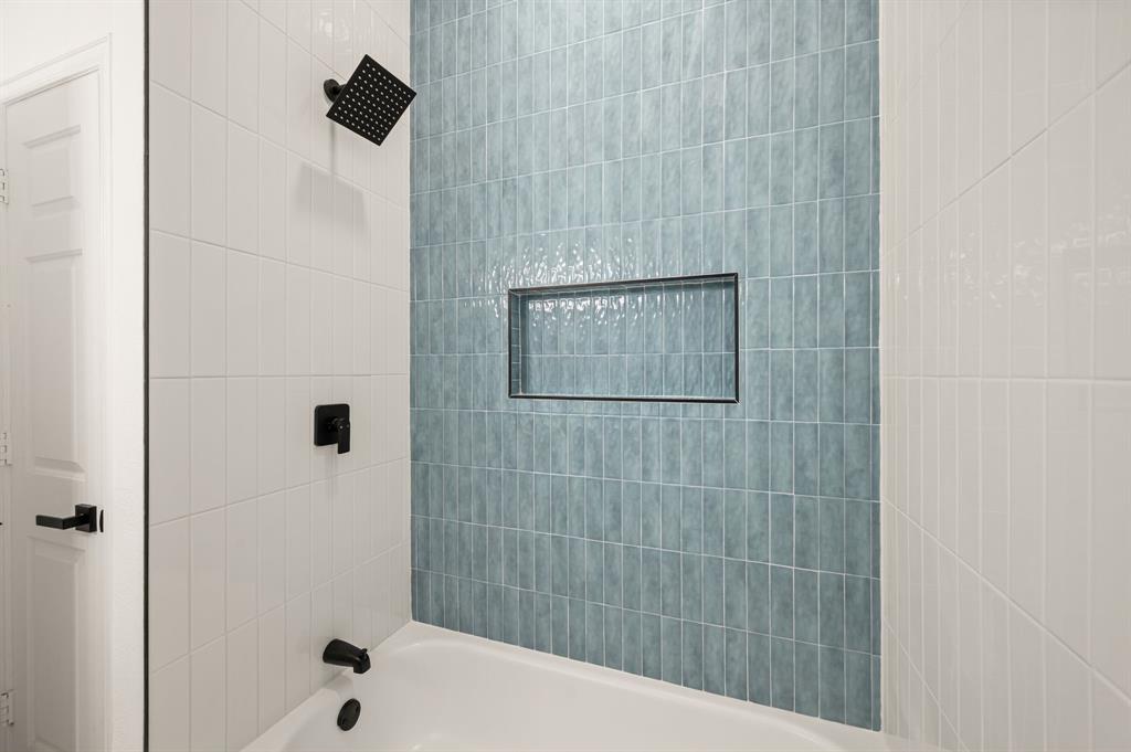 5212 Stone Brooke Crossing Property Photo 24