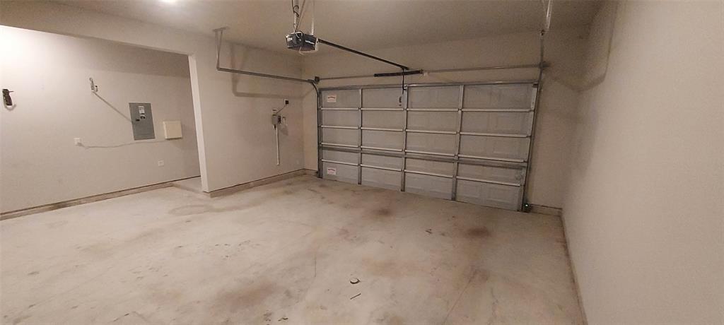 2413 Plover Lane Property Photo 10