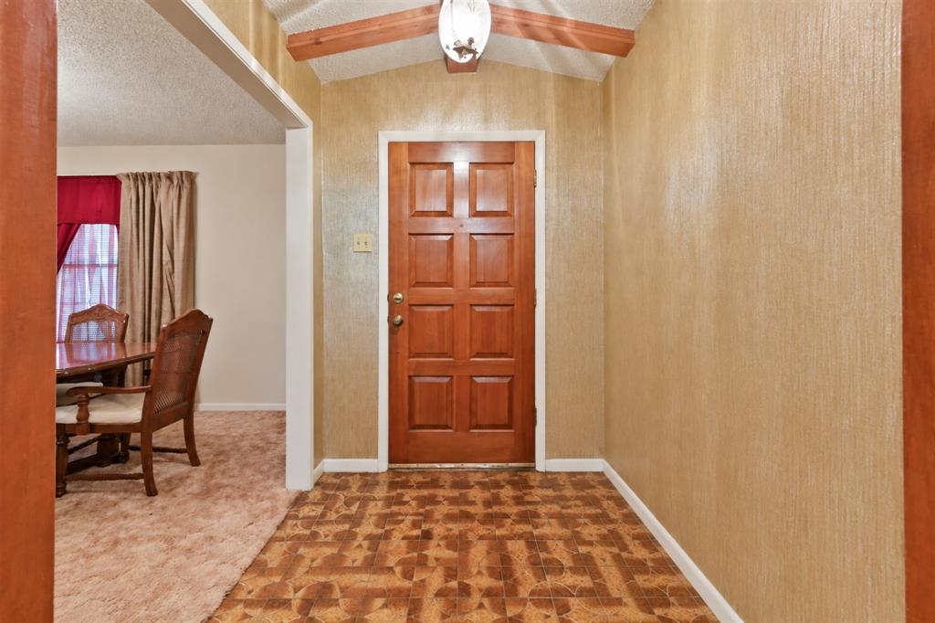 311 Wheeler Creek Court Property Photo 4