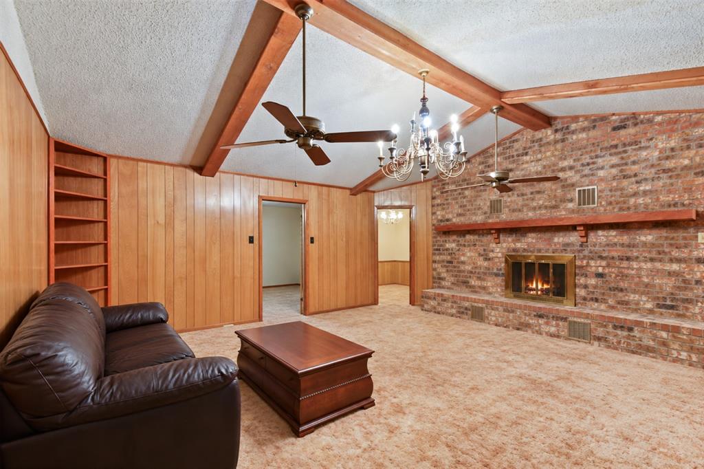 311 Wheeler Creek Court Property Photo 8