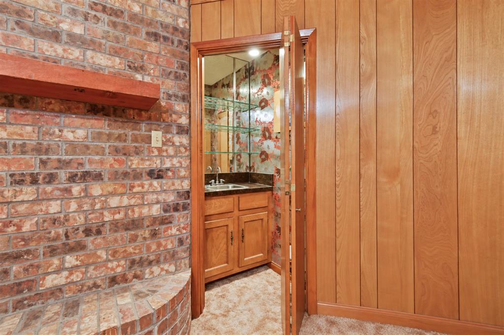 311 Wheeler Creek Court Property Photo 17