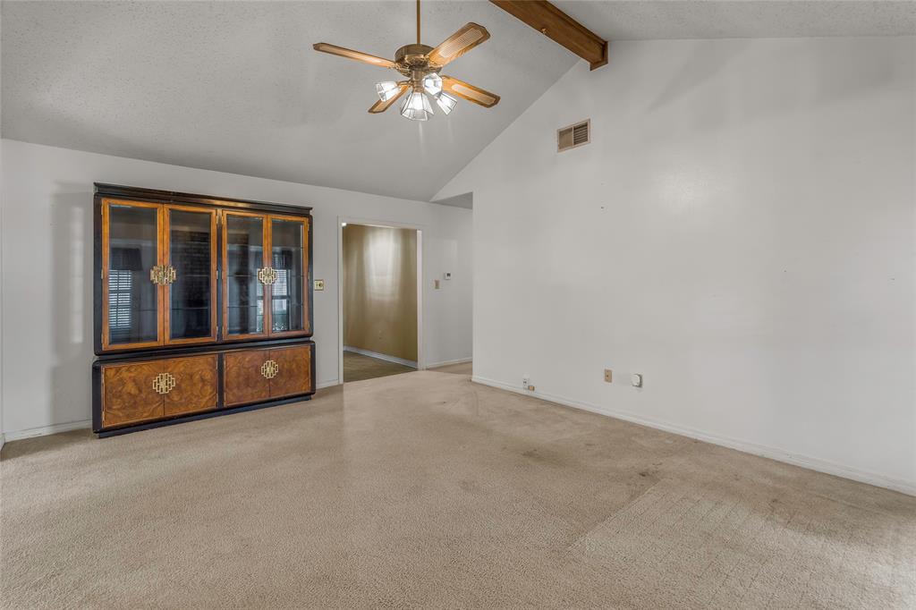 3135 Le Oaks Drive Property Photo 7