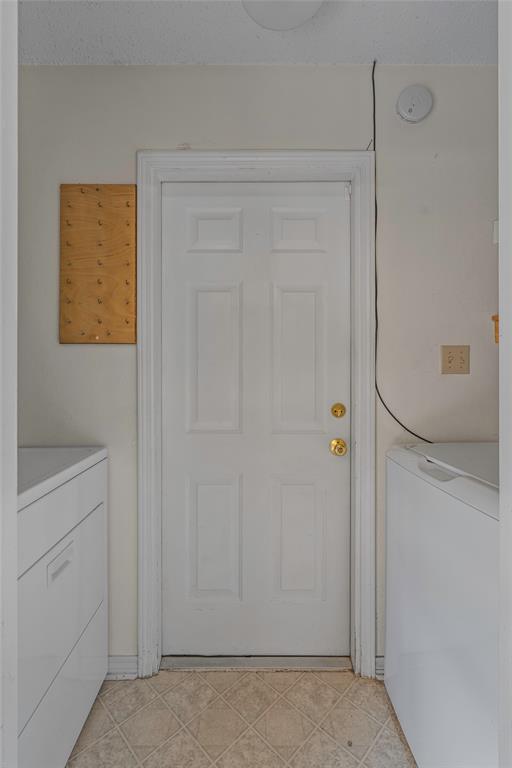 3135 Le Oaks Drive Property Photo 12