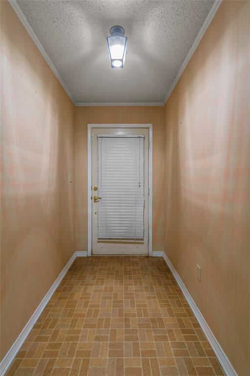 3135 Le Oaks Drive Property Photo 13