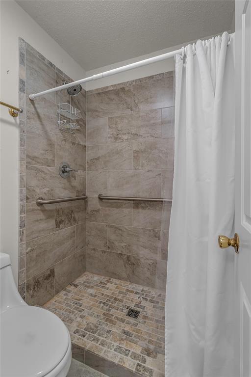 3135 Le Oaks Drive Property Photo 14