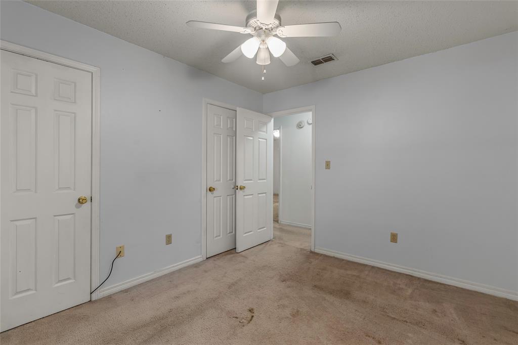 3135 Le Oaks Drive Property Photo 15