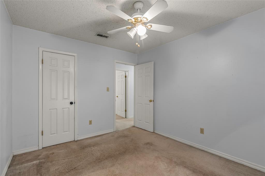 3135 Le Oaks Drive Property Photo 16