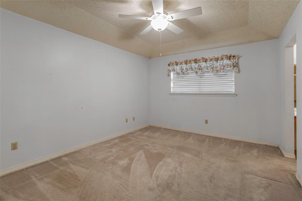 3135 Le Oaks Drive Property Photo 17