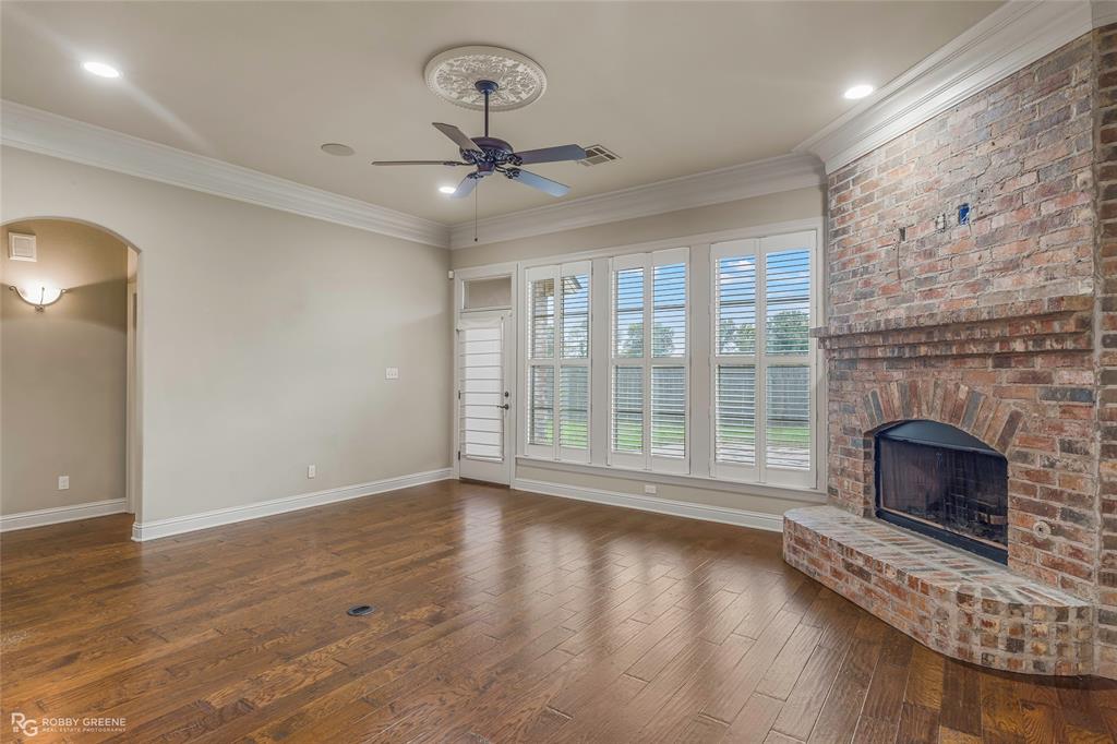 606 Glenshire Drive Property Photo 14