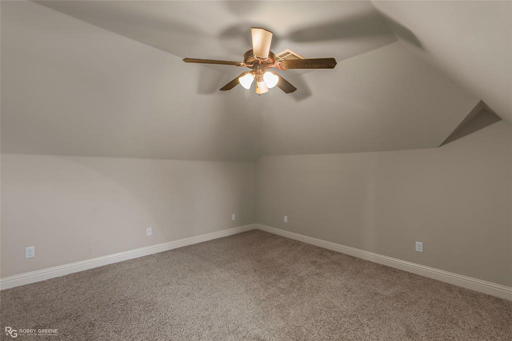 606 Glenshire Drive Property Photo 26
