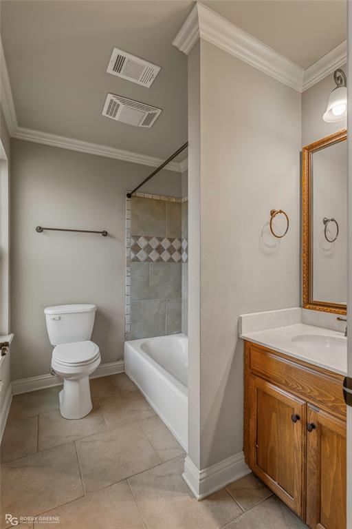 606 Glenshire Drive Property Photo 28