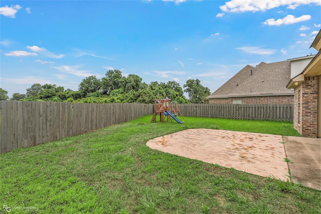 606 Glenshire Drive Property Photo 32