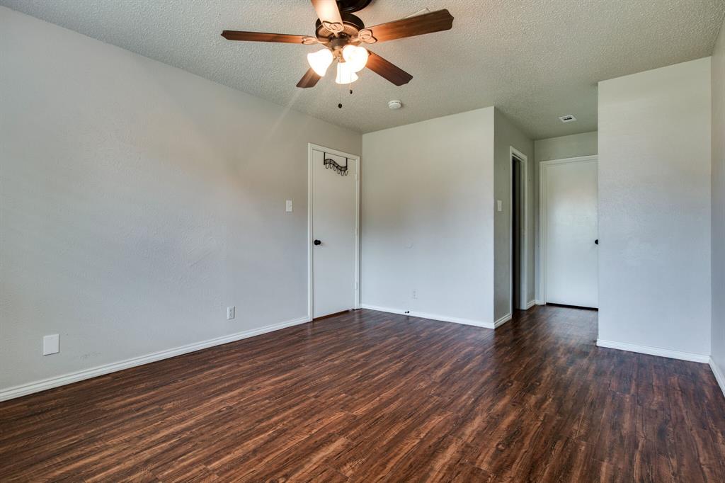1726-1728 Stonegate Drive Property Photo 8