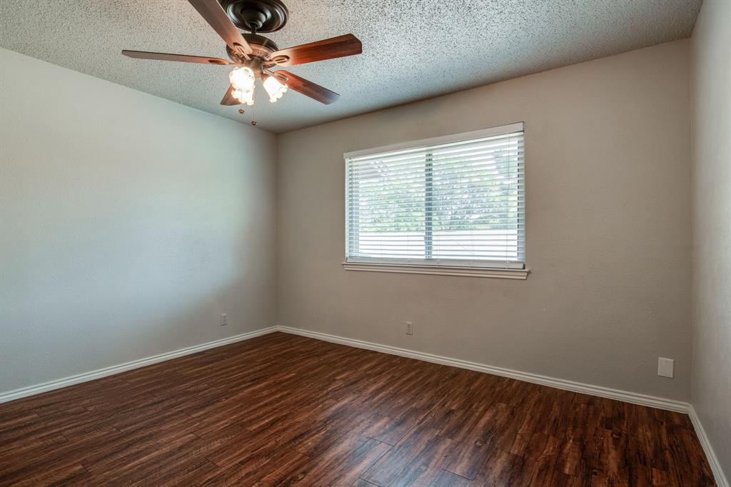 1726-1728 Stonegate Drive Property Photo 13