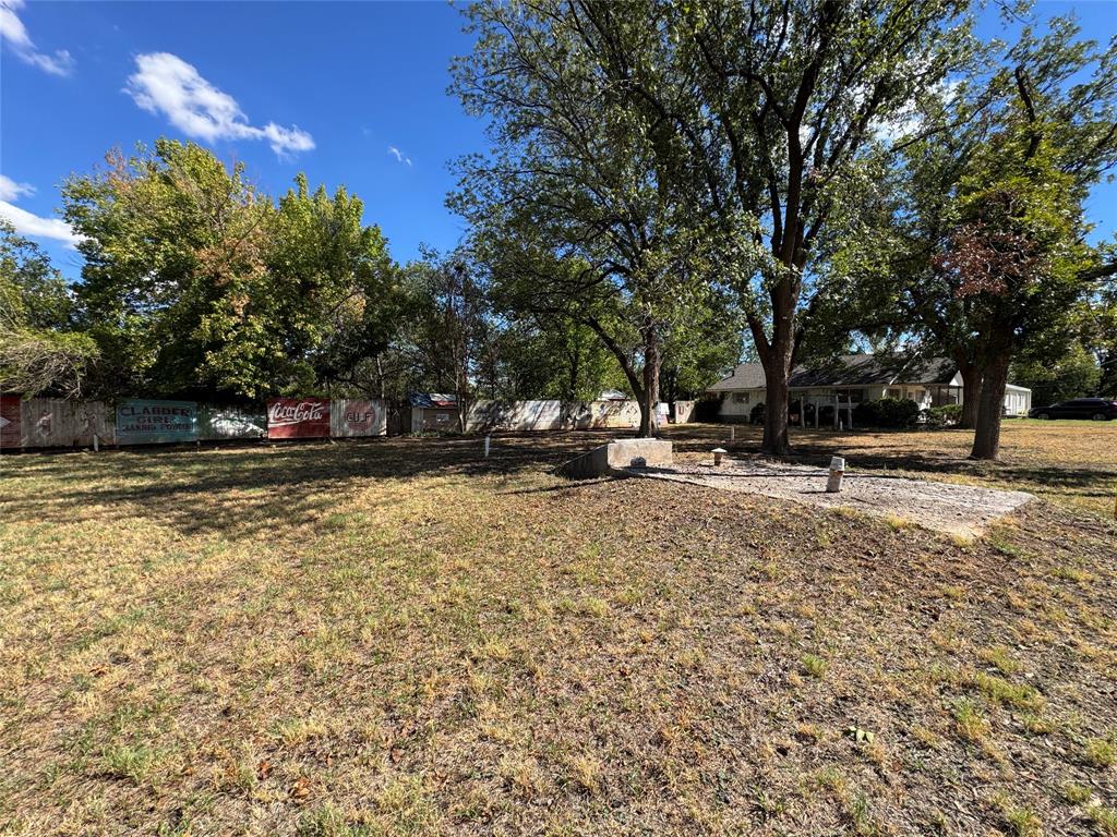 911 Mccarty Avenue Property Photo 2