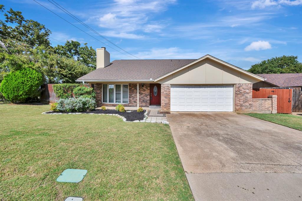 2101 Holt Road Property Photo 1