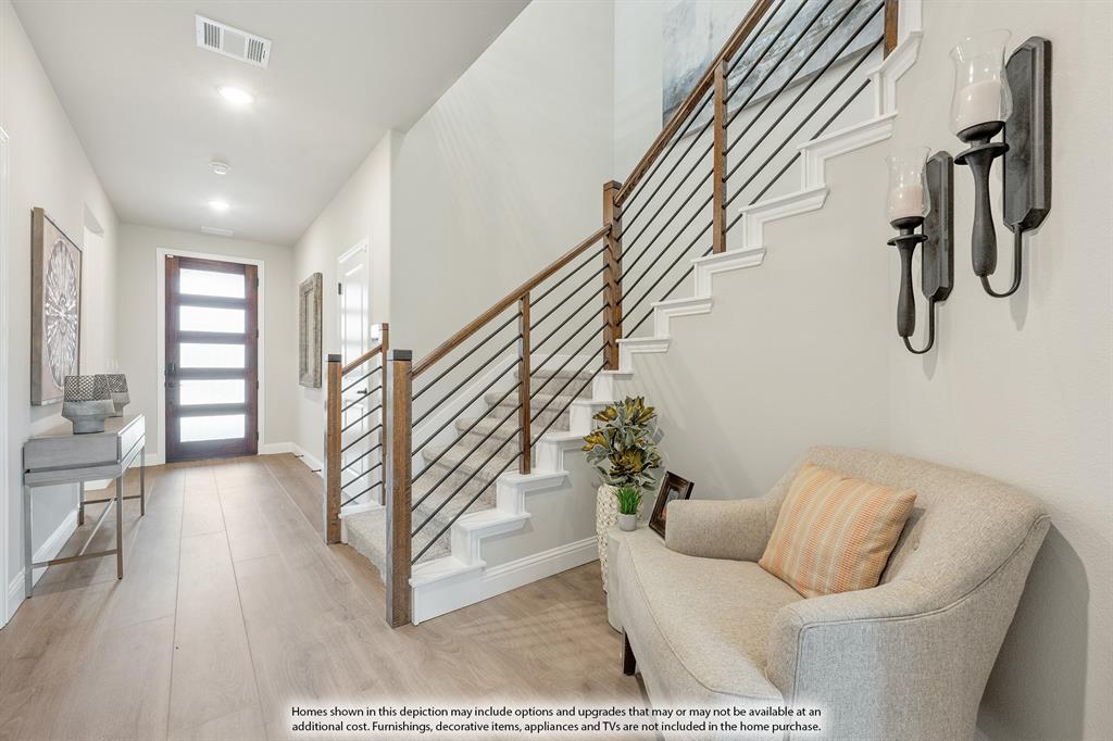 224 Sweetwater Drive Property Photo 3