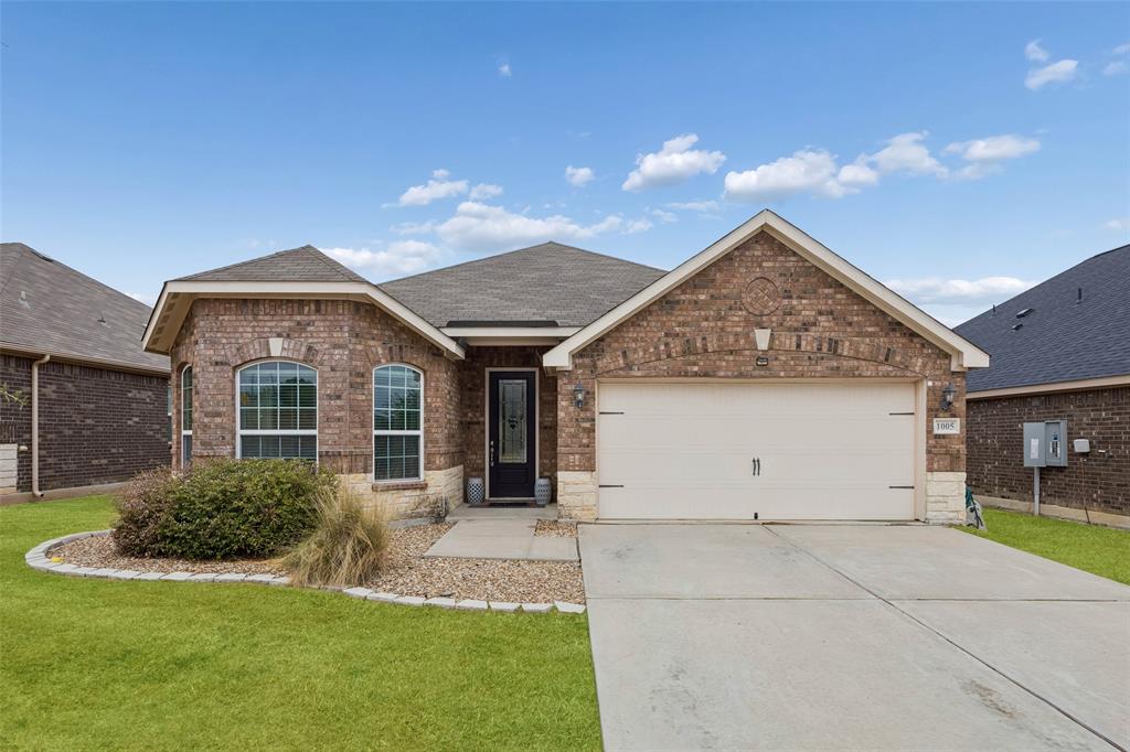 1005 Princewood Drive Property Photo 1