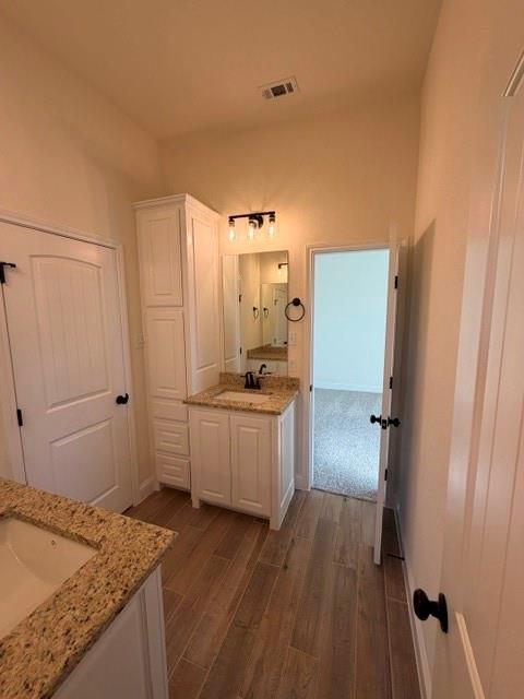 1043 Deer Island Court Property Photo 18