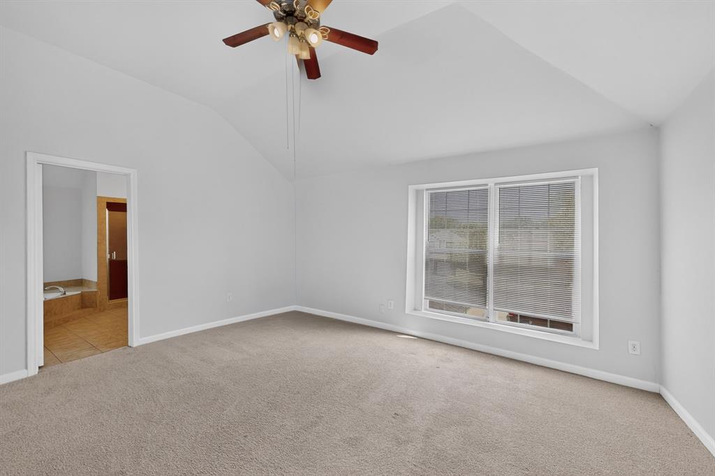 918 Sylvan Creek Drive Property Photo 17