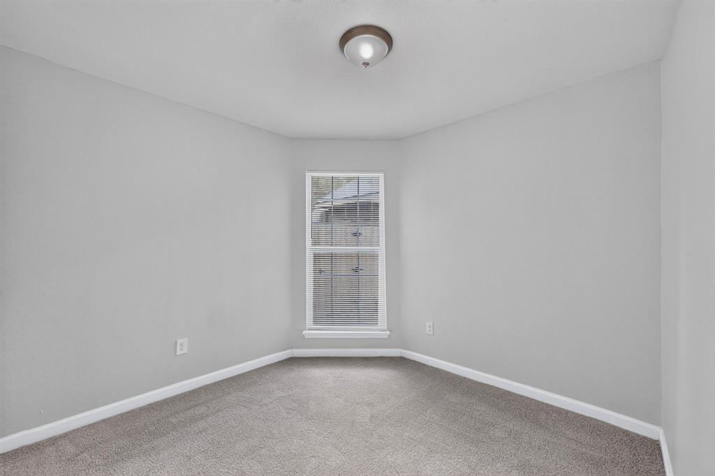918 Sylvan Creek Drive Property Photo 30