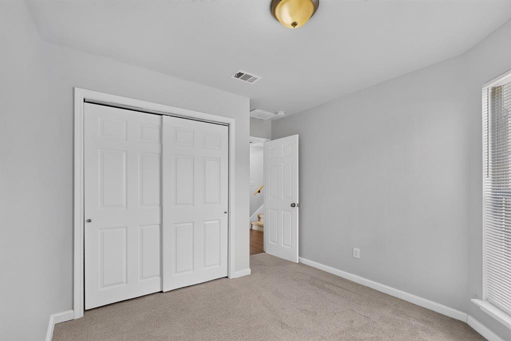 918 Sylvan Creek Drive Property Photo 32