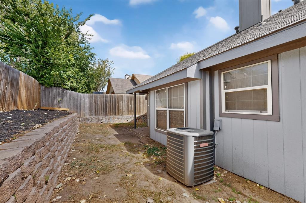 918 Sylvan Creek Drive Property Photo 37