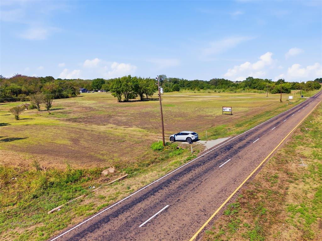 1105 I-45 Property Photo 24
