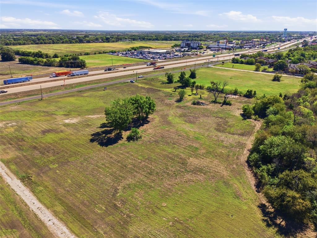 1105 N Interstate 45 Property Photo 20