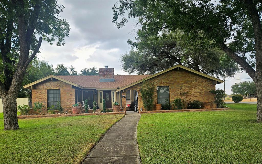 1 Dixie Court Property Photo 1