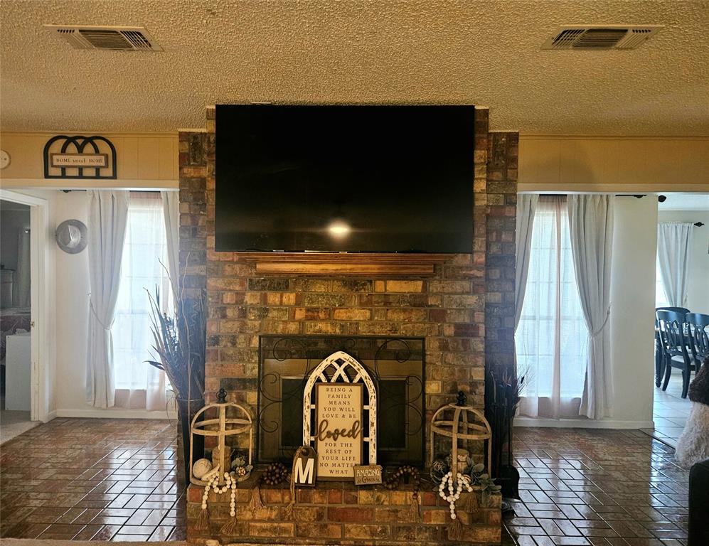 1 Dixie Court Property Photo 4
