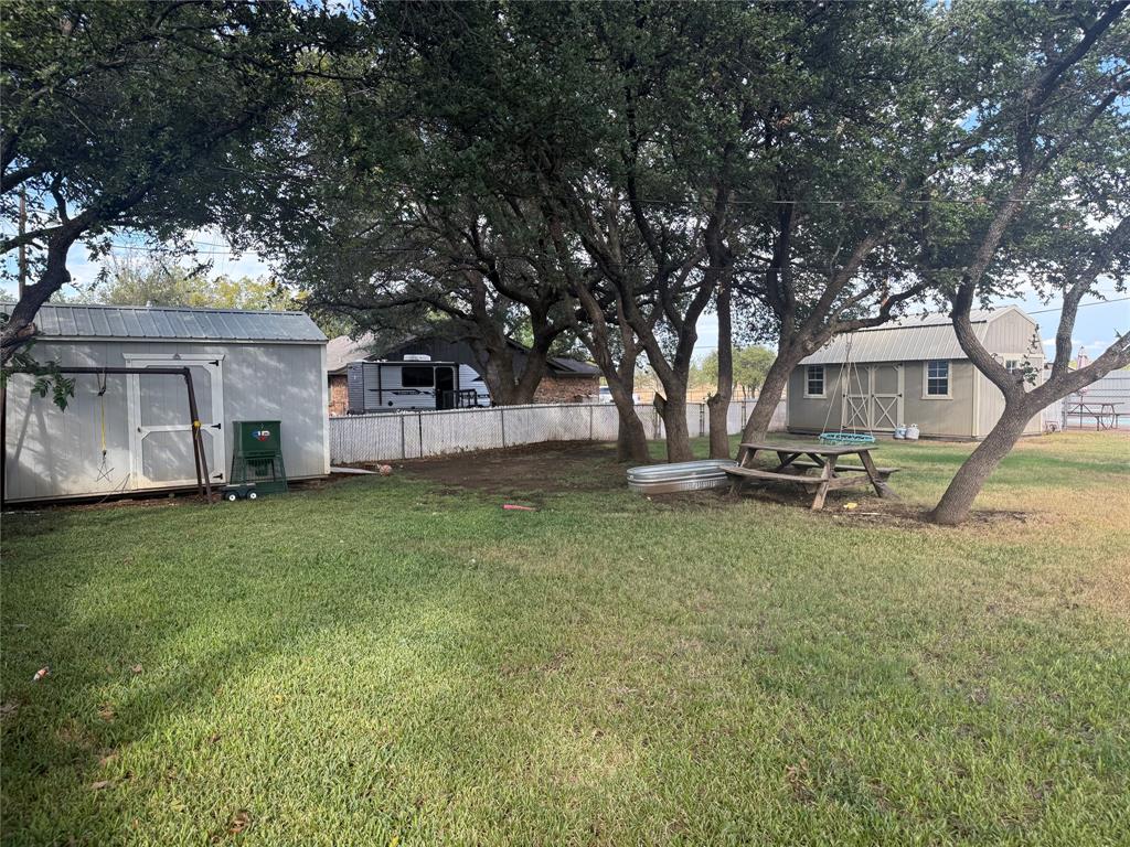1 Dixie Court Property Photo 14