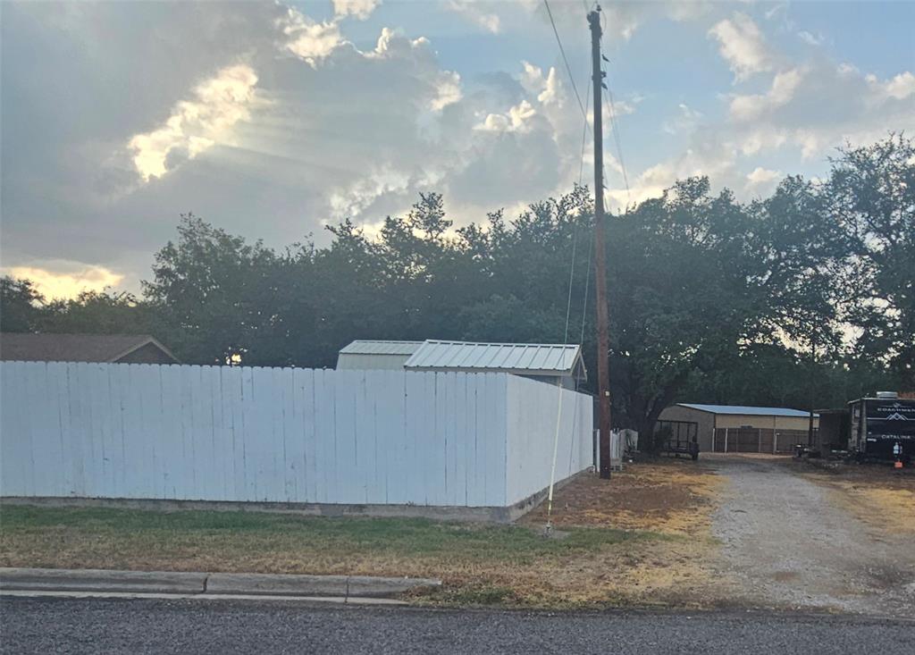 1 Dixie Court Property Photo 18
