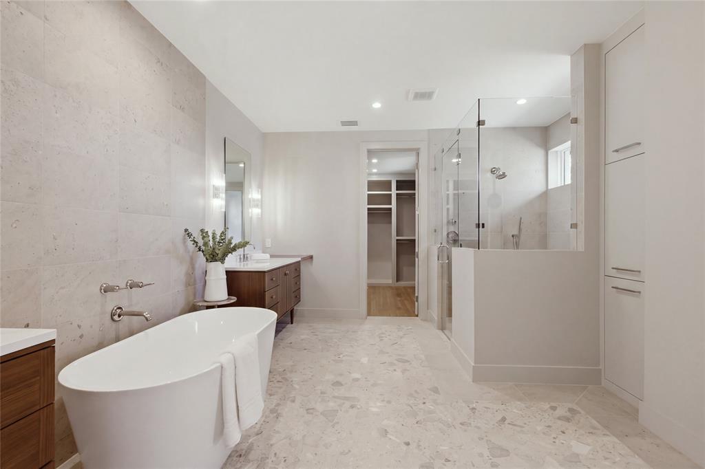 6834 Deloache Avenue Property Photo 30