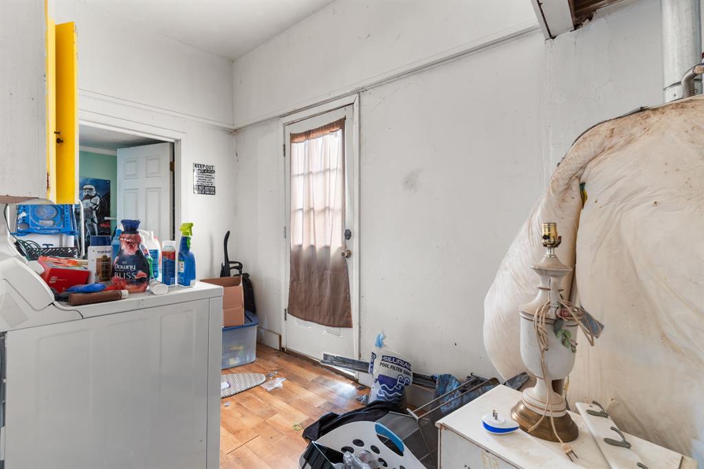 515 N Angelina Street Property Photo 25