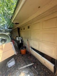 201 Briarwick Lane Property Photo 3