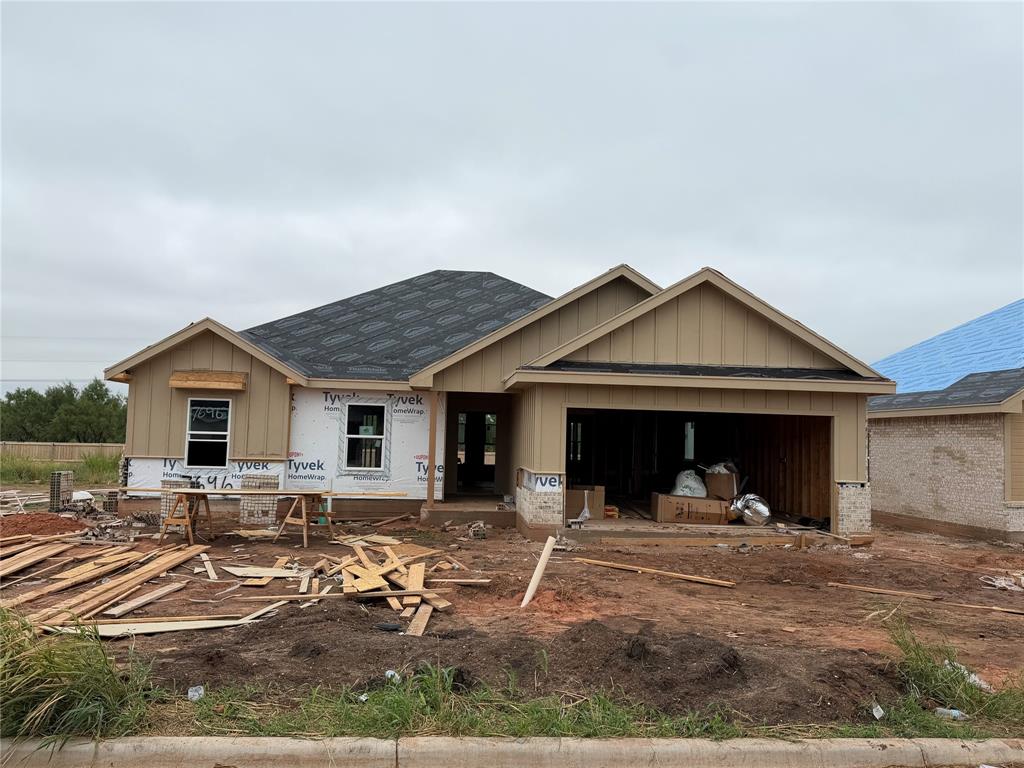 7696 Lake Ridge Parkway Property Photo 1
