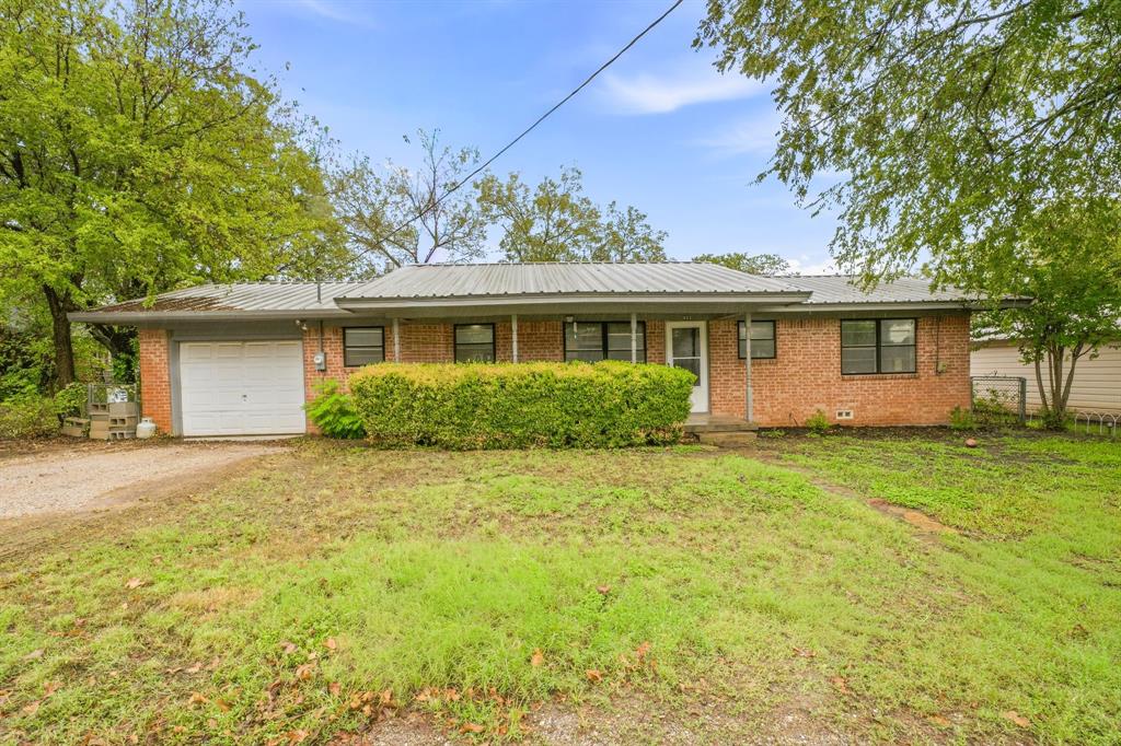 403 S Hamilton Property Photo 1