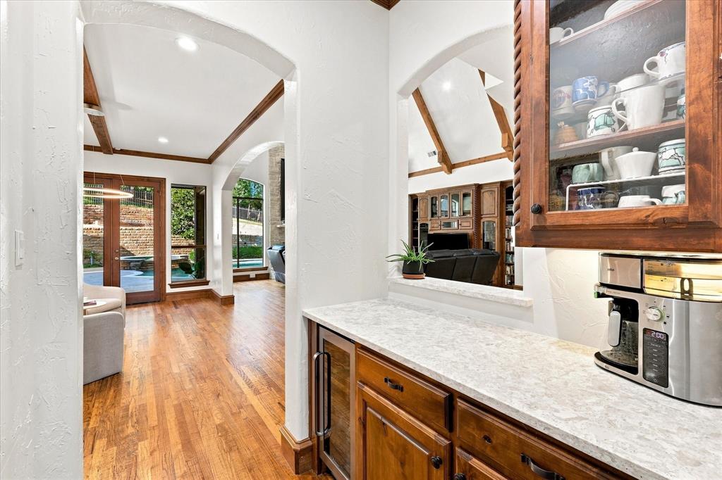 686 Knob Hill Court Property Photo 14