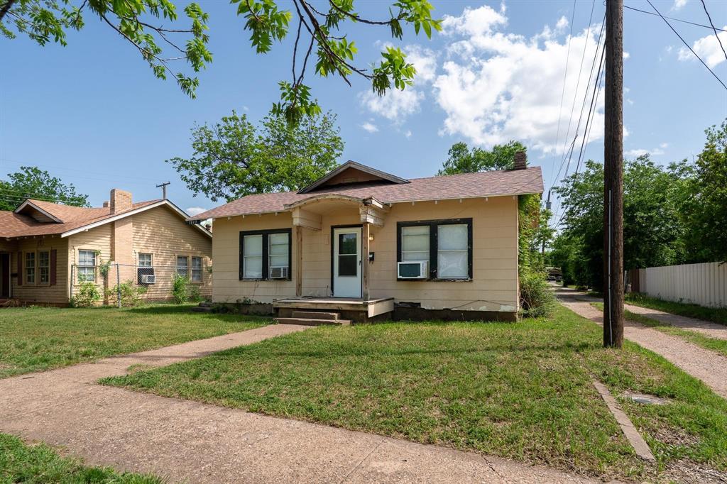 1835 S 8th Street Property Photo 2